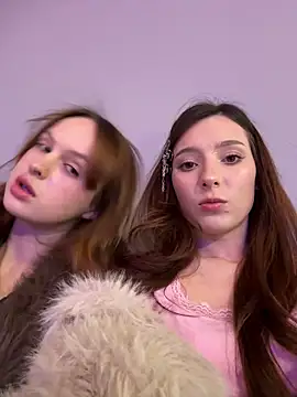 LilluKatten online show from February 10, 2026, 11:53 am