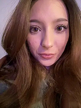 LilluKatten online show from April 2, 2026, 10:11 am