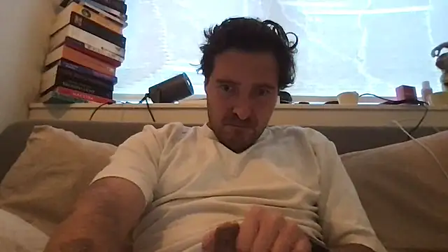Snapshot of dutchpieter95 chatting on May 21, 2026, 5:43 pm dutchpieter95 online show from May 21, 2026, 5:43 pm