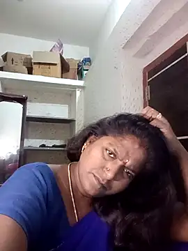 suganthi143 online show from November 28, 2025, 1:06 am