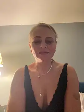 ToriLove777 online show from November 15, 2025, 8:13 pm