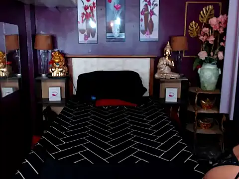 Plastique PATRICIA online show from March 23, 2026, 8:36 am