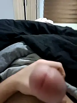 Snapshot of yasinesra757_ chatting on December 15, 2025, 10:26 pm yasinesra757 online show from December 15, 2025, 10:26 pm