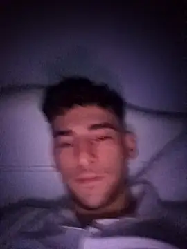 Snapshot of yasinesra757_ chatting on December 16, 2025, 2:32 pm yasinesra757 online show from December 16, 2025, 2:32 pm