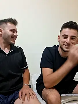 yasinesra757  online show from June 25, 2026, 9:42 pm