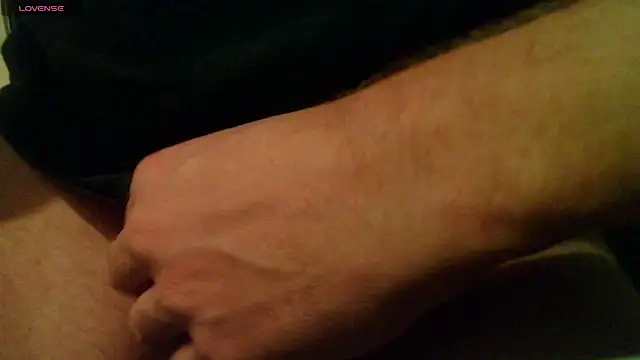 Snapshot of geile-man-34 chatting on November 22, 2025, 8:29 pm geile-man-34 online show from November 22, 2025, 8:29 pm