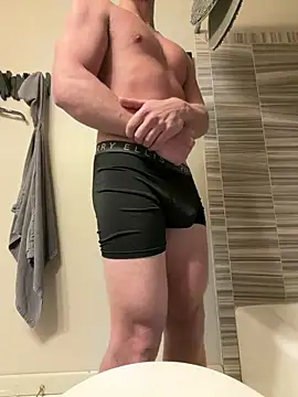 fitwhitecock online show from February 15, 2026, 6:07 pm