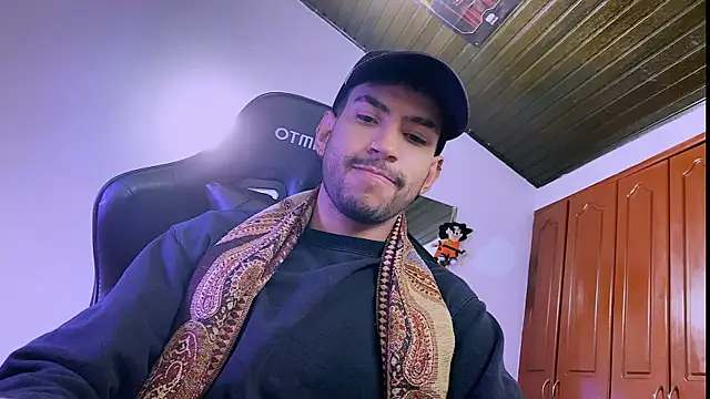 Snapshot of 3v1l chatting on January 16, 2026, 11:31 pm 3v1l online show from January 16, 2026, 11:31 pm