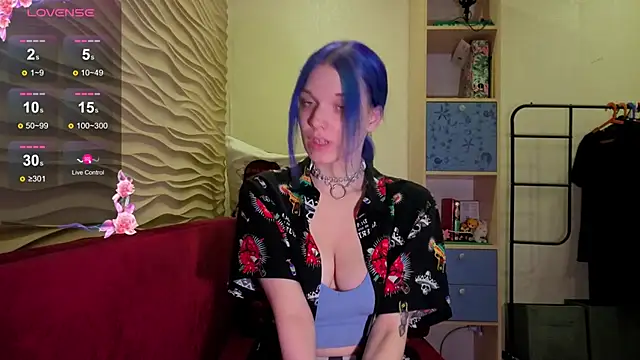 Snapshot of Marci_n chatting on November 23, 2025, 7:46 pm Marci n online show from November 23, 2025, 7:46 pm