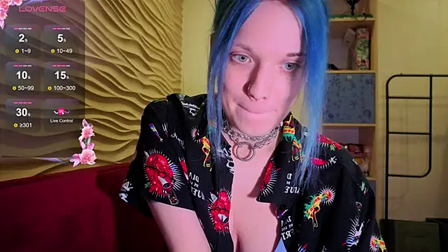 Snapshot of Marci_n chatting on November 15, 2025, 6:56 pm Marci n online show from November 15, 2025, 6:56 pm