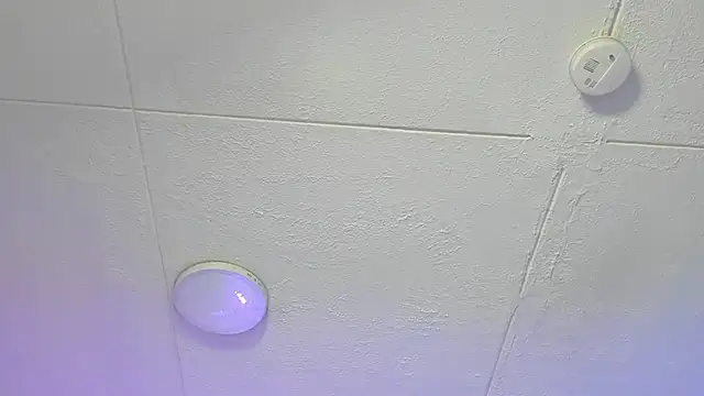 Sophie Russell  online show from November 27, 2025, 3:51 am