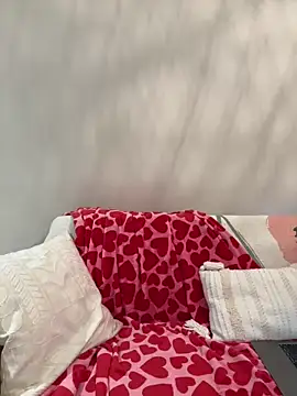 HotLdyllic online show from February 11, 2026, 3:34 pm