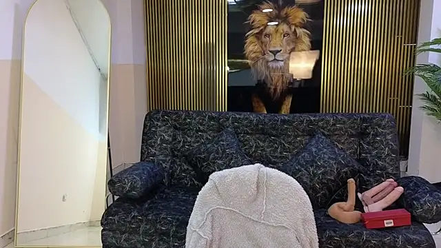 Snapshot of malen_fitnessmilf chatting on February 12, 2026, 1:00 pm malen fitnessmilf online show from February 12, 2026, 1:00 pm