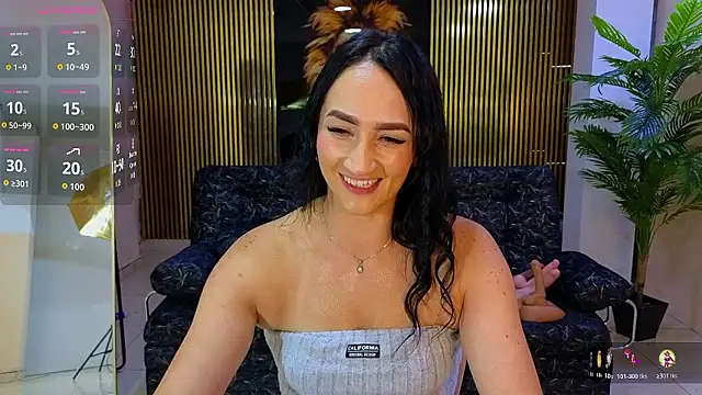 Snapshot of malen_fitnessmilf chatting on January 17, 2026, 12:53 pm malen fitnessmilf online show from January 17, 2026, 12:53 pm