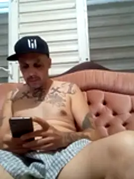 Snapshot of feoGG197 chatting on November 25, 2025, 12:49 pm feoGG197 online show from November 25, 2025, 12:49 pm