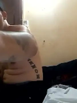 Snapshot of feoGG197 chatting on January 10, 2026, 8:37 pm feoGG197 online show from January 10, 2026, 8:37 pm