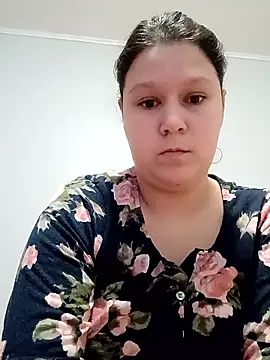 GlitterAuburn online show from January 12, 2026, 12:45 pm