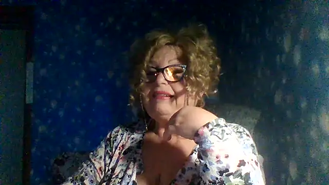 Milaniya606 online show from November 18, 2025, 6:44 pm