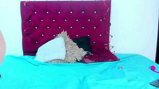 Snapshot of Anggie_Miller chatting on March 4, 2026, 11:23 pm Anggie Miller online show from March 4, 2026, 11:23 pm