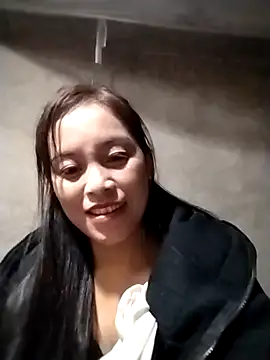 Snapshot of Alice-567 chatting on November 21, 2025, 2:05 pm Alice-567 online show from November 21, 2025, 2:05 pm