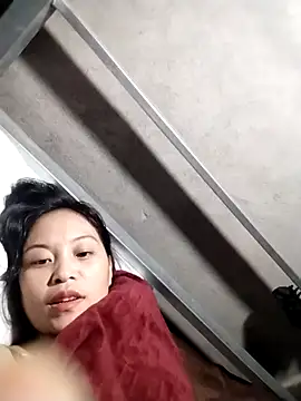 Snapshot of Alice-567 chatting on November 3, 2025, 5:27 pm Alice-567 online show from November 3, 2025, 5:27 pm