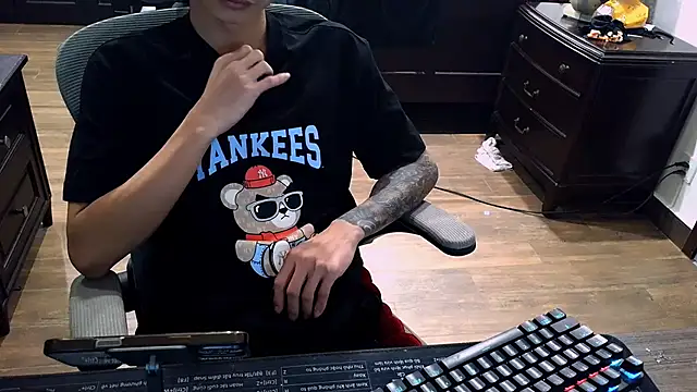 Snapshot of _lulu9999_ chatting on December 16, 2025, 3:16 pm lulu9999 online show from December 16, 2025, 3:16 pm