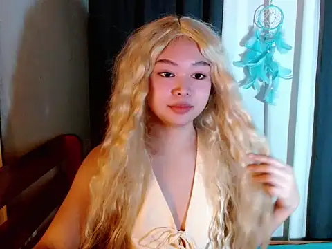 Snapshot of lustfullakim chatting on November 10, 2025, 9:42 pm lustfullakim online show from November 10, 2025, 9:42 pm