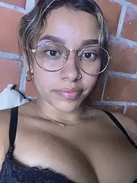 liahot69 online show from March 13, 2026, 3:11 am