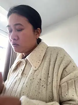 Snapshot of daaqnn chatting on December 3, 2025, 1:39 am daaqnn online show from December 3, 2025, 1:39 am