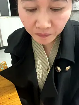 Snapshot of daaqnn chatting on November 27, 2025, 11:32 am daaqnn online show from November 27, 2025, 11:32 am