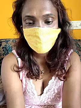 Snapshot of Queen-dhivya chatting on April 16, 2026, 4:02 am Queen-dhivya online show from April 16, 2026, 4:02 am