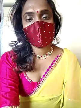 Snapshot of Queen-dhivya chatting on March 3, 2026, 3:24 am Queen-dhivya online show from March 3, 2026, 3:24 am