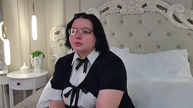 Snapshot of JennyBloom chatting on November 22, 2025, 7:40 am JennyBloom online show from November 22, 2025, 7:40 am