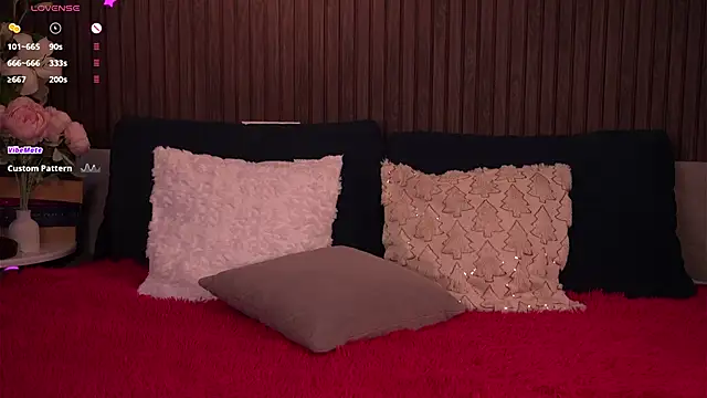 Snapshot of foxyriss chatting on December 16, 2025, 6:06 am foxyriss online show from December 16, 2025, 6:06 am