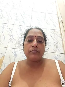 Snapshot of Hot-Sana2 chatting on November 5, 2025, 6:38 am Hot-Sana2 online show from November 5, 2025, 6:38 am