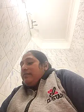 Snapshot of Hot-Sana2 chatting on December 1, 2025, 4:35 am Hot-Sana2 online show from December 1, 2025, 4:35 am