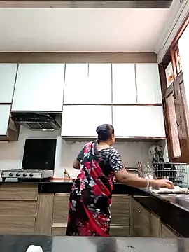 Snapshot of Hot-Sana2 chatting on March 8, 2026, 5:33 am Hot-Sana2 online show from March 8, 2026, 5:33 am