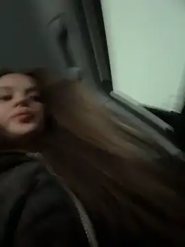 Snapshot of KristiRich chatting on December 23, 2025, 10:14 am KristiRich online show from December 23, 2025, 10:14 am