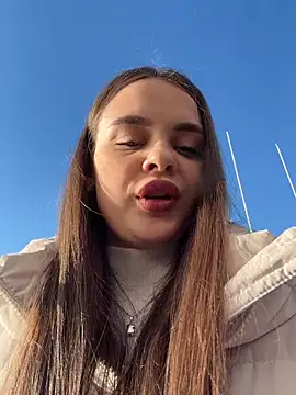 Snapshot of KristiRich chatting on February 18, 2026, 9:28 am KristiRich online show from February 18, 2026, 9:28 am