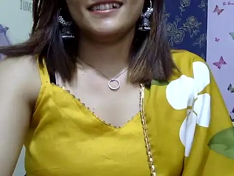 Snapshot of maira_33 chatting on April 24, 2026, 7:43 am maira 33 online show from April 24, 2026, 7:43 am