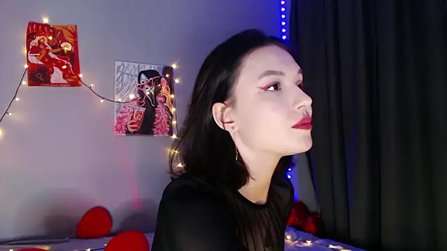 dolll maiya online show from February 22, 2026, 8:21 pm