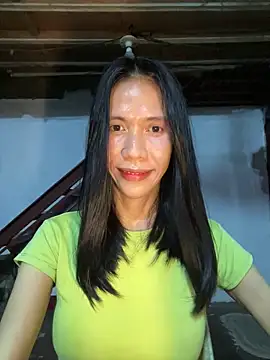 Snapshot of bellaUtops chatting on May 29, 2026, 6:36 pm bellaUtops online show from May 29, 2026, 6:36 pm