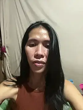 Snapshot of bellaUtops chatting on April 19, 2026, 11:22 am bellaUtops online show from April 19, 2026, 11:22 am