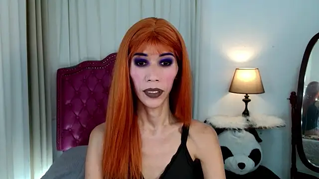 Snapshot of bellaUtops chatting on January 13, 2026, 1:42 am bellaUtops online show from January 13, 2026, 1:42 am