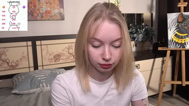 ShanelTunon online show from November 27, 2025, 7:03 pm