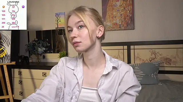 ShanelTunon online show from November 22, 2025, 7:02 pm