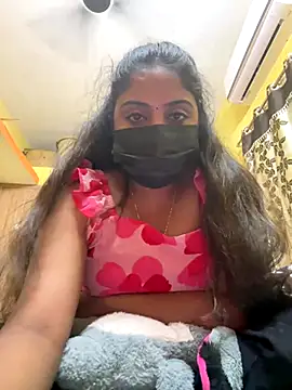 Tamil Hot Varshu online show from December 15, 2025, 3:18 pm