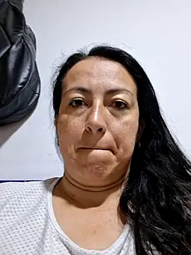 Snapshot of Lauryn_Jones chatting on June 30, 2026, 3:06 am Lauryn Jones online show from June 30, 2026, 3:06 am