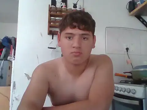 Snapshot of Myboy0020 chatting on November 14, 2025, 5:27 pm Myboy0020 online show from November 14, 2025, 5:27 pm