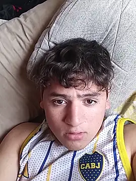 Snapshot of Myboy0020 chatting on November 19, 2025, 3:23 pm Myboy0020 online show from November 19, 2025, 3:23 pm